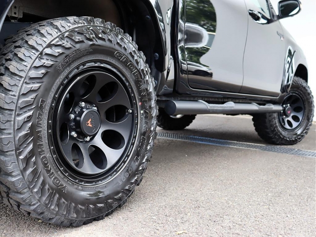 Toyota Hilux 5