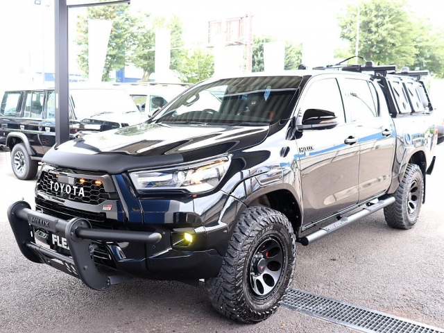 Toyota Hilux 9