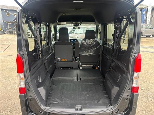Honda N-VAN 9