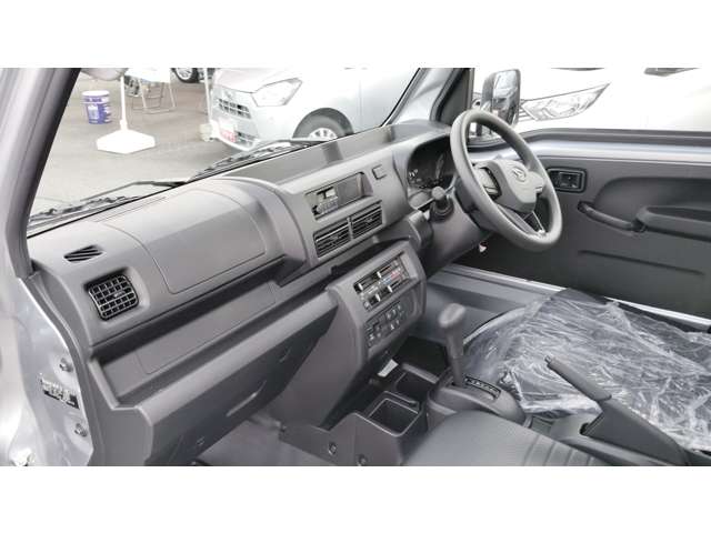 Daihatsu Hijet Truck 5