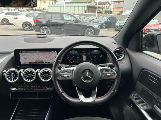 Mercedes-Benz GLA-Class 6