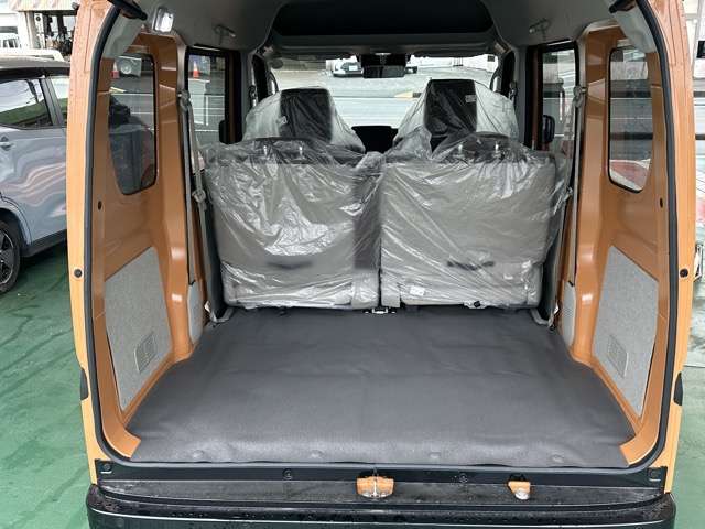 Suzuki Every 8