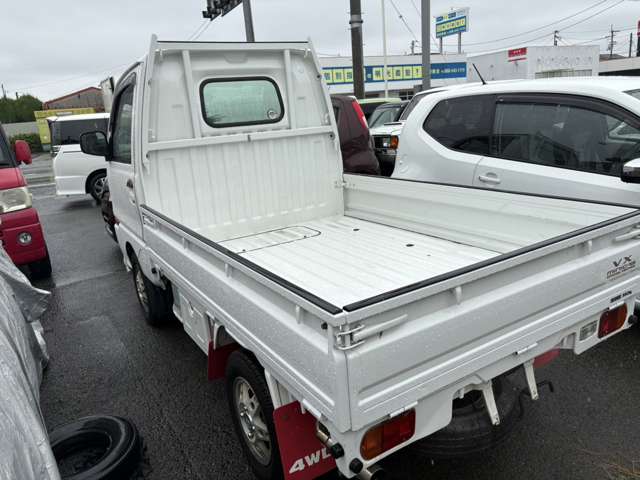 Mitsubishi Minicab Truck 8