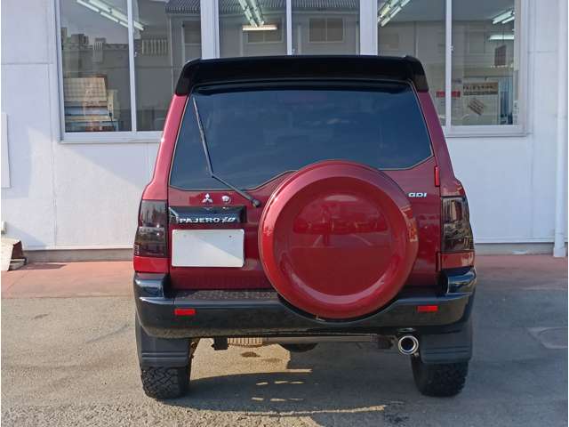 Mitsubishi Pajero iO 12