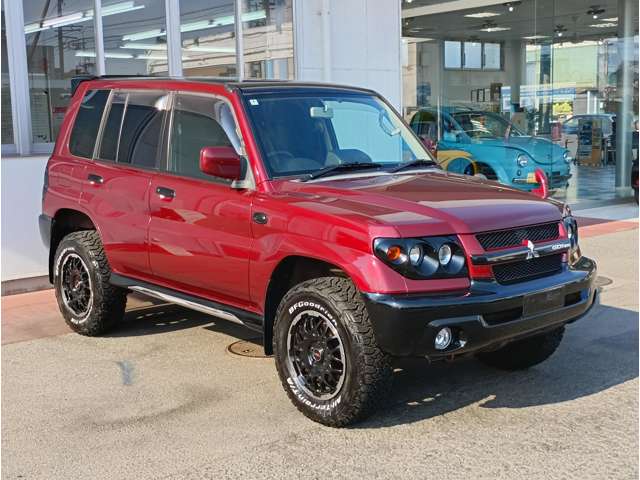 Mitsubishi Pajero iO 8