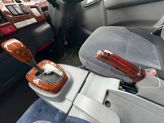 Isuzu Become 10