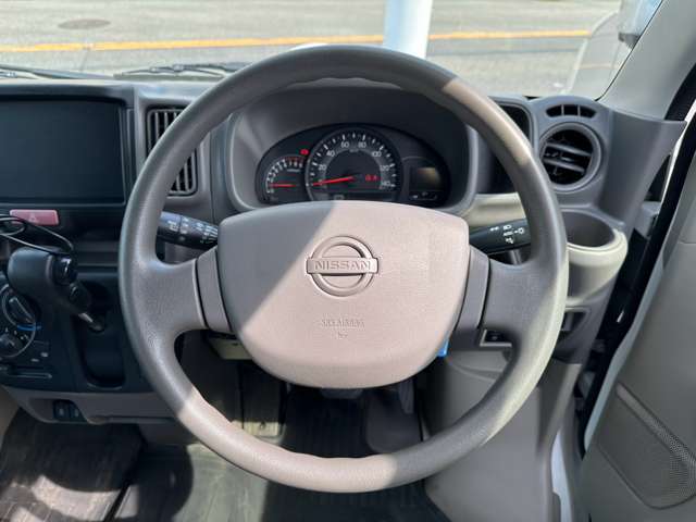 Nissan NV100 Clipper 11