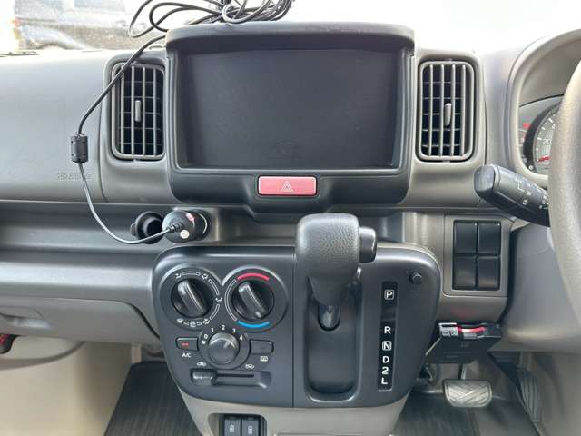 Nissan NV100 Clipper 10