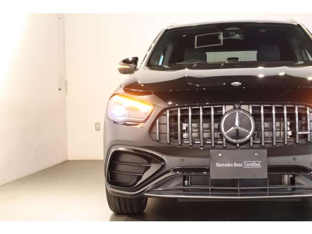 Mercedes-Benz GLA-Class 11