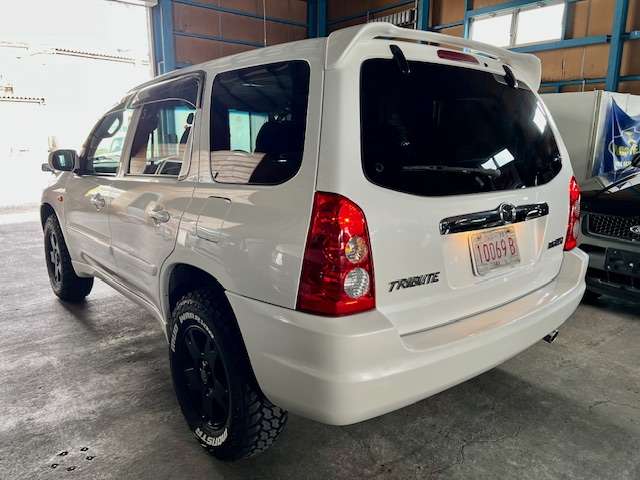 Mazda Tribute 9