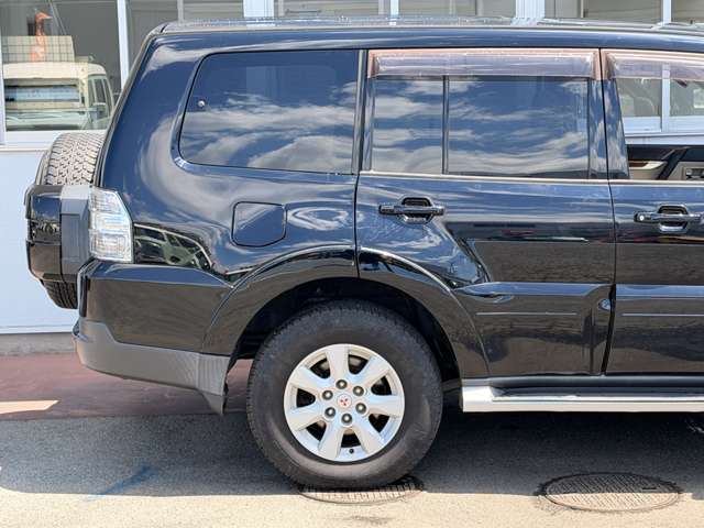 Mitsubishi Pajero 10