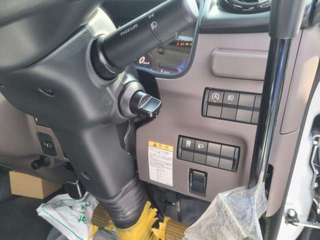Mitsubishi Fuso Canter 9