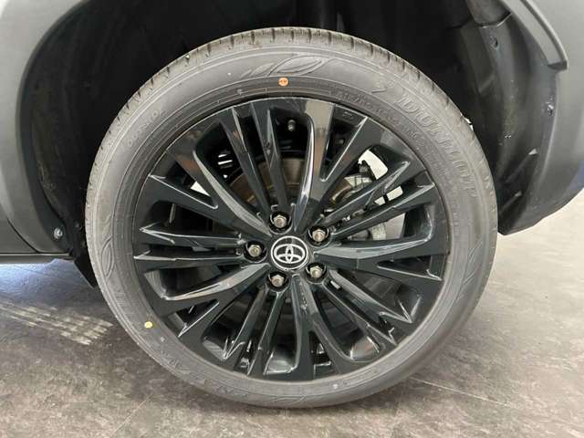 Toyota Yaris Cross 12