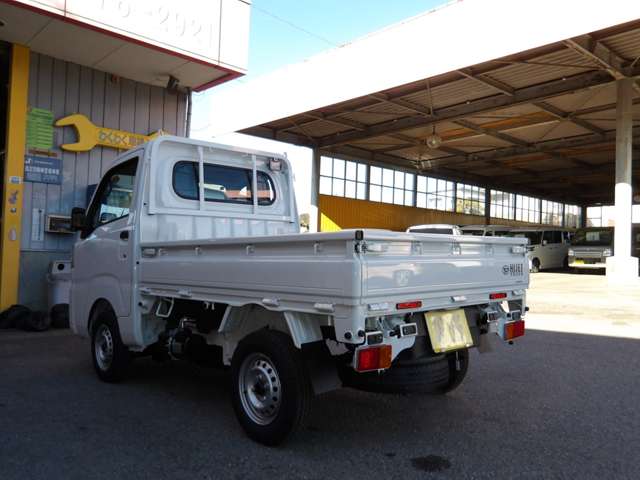 Daihatsu Hijet Truck 12