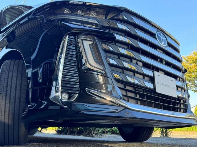 Toyota Vellfire 12