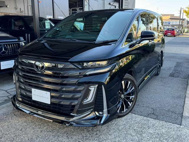Toyota Vellfire 5