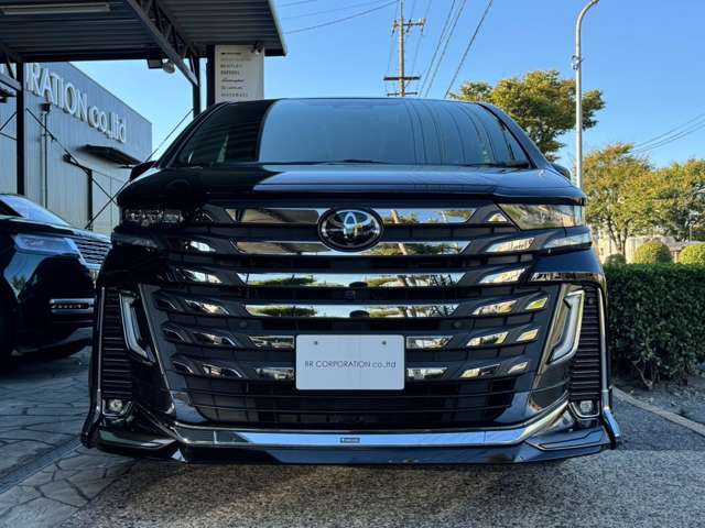 Toyota Vellfire 10