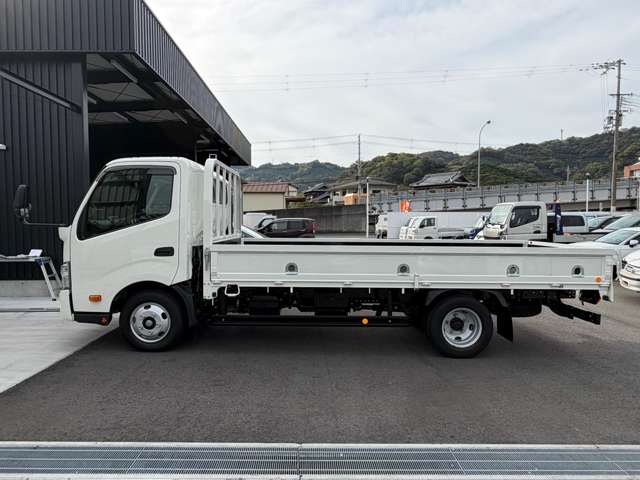 Hino Dutro 2