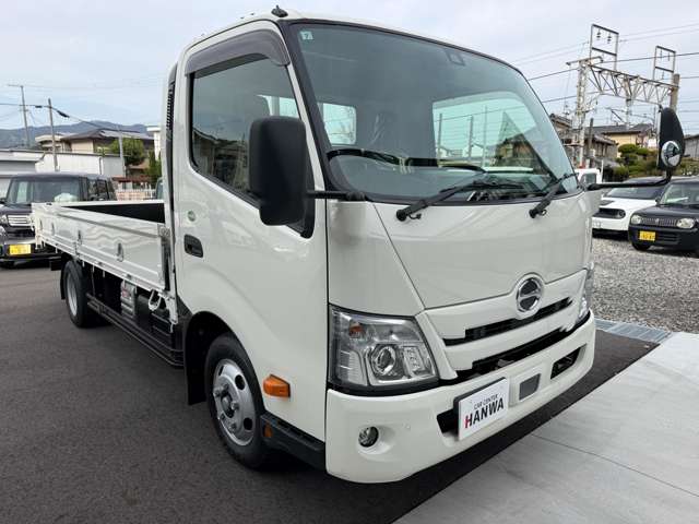 Hino Dutro 7