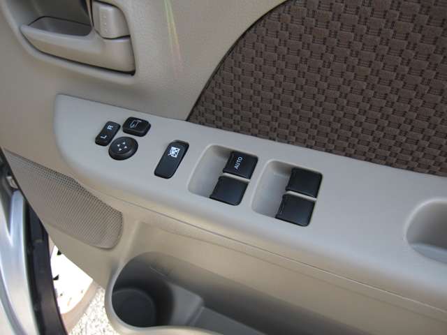 Nissan NV100 Clipper 11