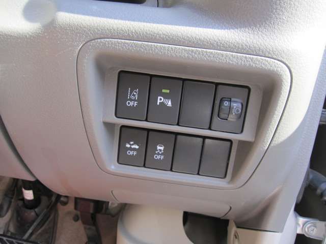 Nissan NV100 Clipper 12