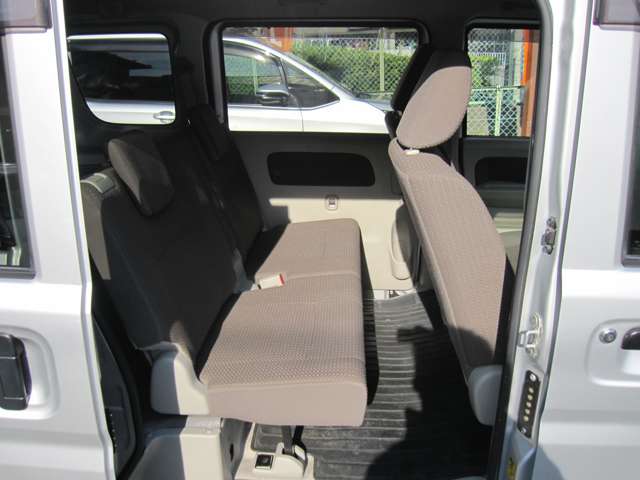 Nissan NV100 Clipper 8