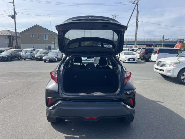Toyota C-HR 9