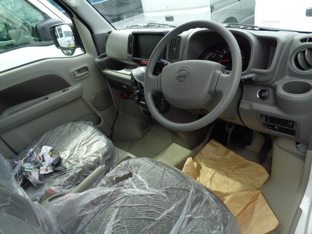 Nissan NV100 Clipper 10