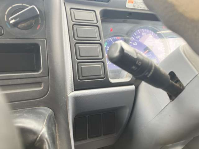 Mitsubishi Fuso Canter 12