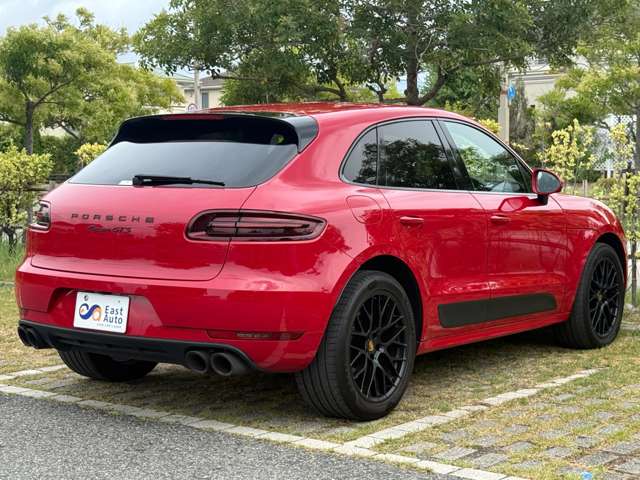 Porsche Macan 6