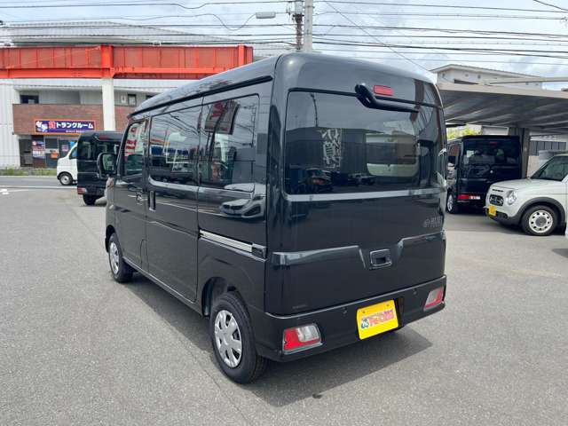 Daihatsu Hijet Cargo 10