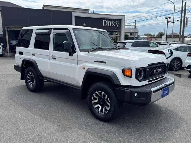Toyota Land Cruiser 70 9