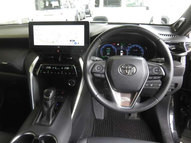 Toyota Harrier 10