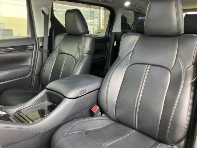 Toyota Alphard 9
