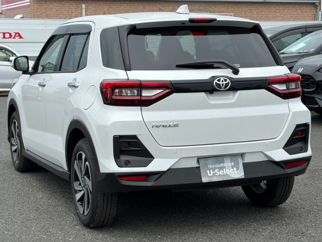 Toyota Raize 6