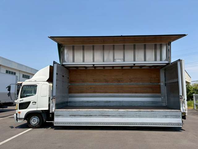 Hino Ranger 9
