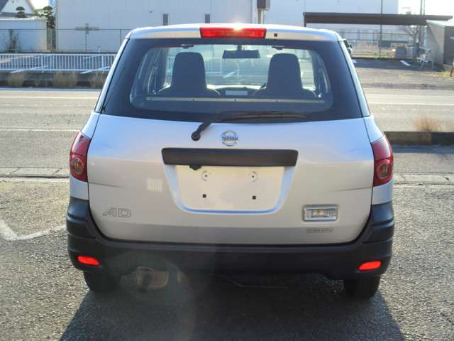 Nissan AD 6