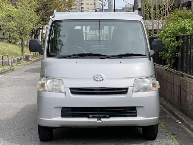 Toyota Light Ace Truck 6
