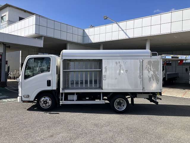 Isuzu Elf 11