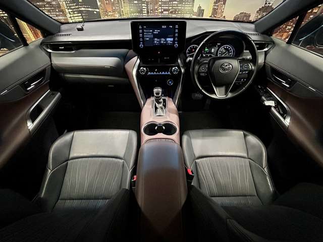 Toyota Harrier 5