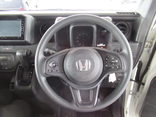 Honda N-VAN 8