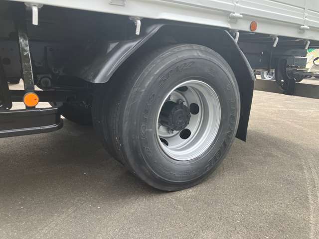 UD Trucks Condor 4