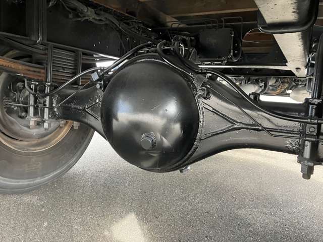UD Trucks Condor 9