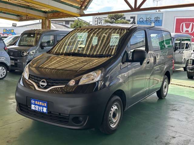 Nissan NV200 Vanette Van 3