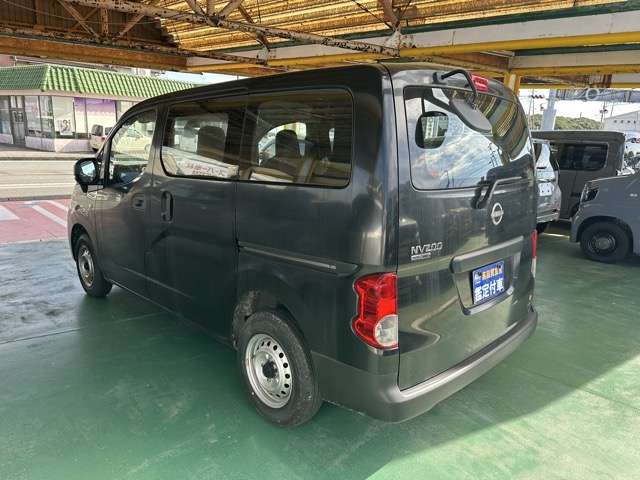 Nissan NV200 Vanette Van 4