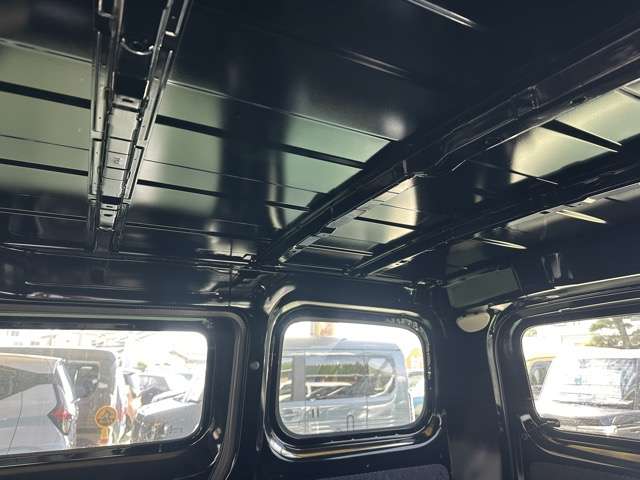 Nissan NV200 Vanette Van 7