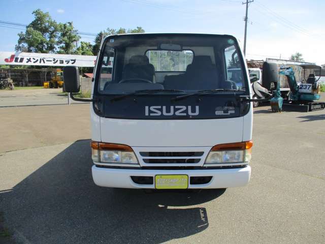 Isuzu Elf 2