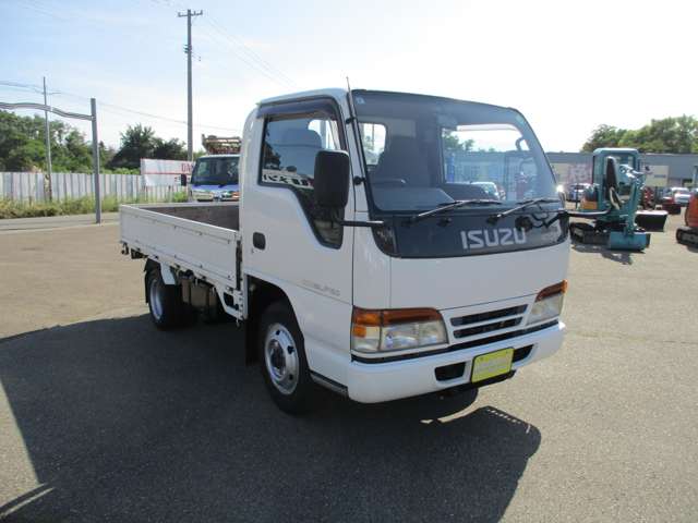 Isuzu Elf 3