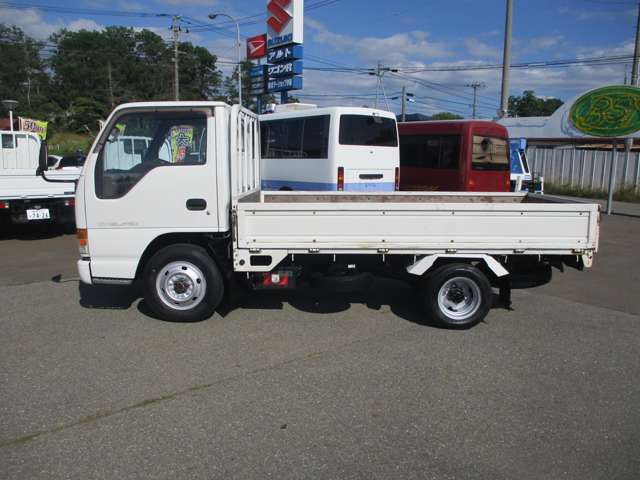 Isuzu Elf 8