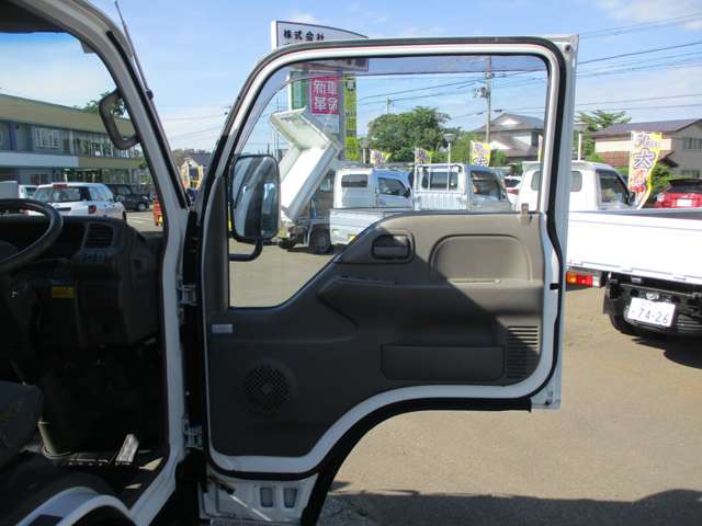 Isuzu Elf 9